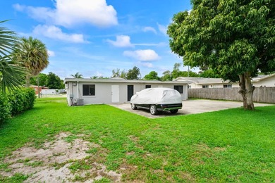 This income-producing duplex presents a fantastic opportunity - photo 25