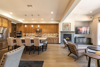 Experience effortless mountain living in this modern mountain - photo 8