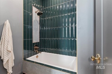 A truly one-of-a-kind home - the rare opportunity everyone waits - photo 40