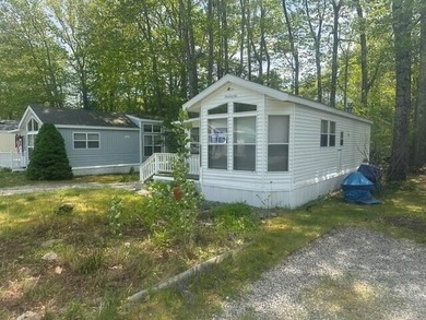 Charming Seasonal Retreat in Meadowledge Resort - Wells, Maine - photo 3