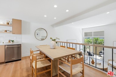 Extensively renovated and just completed 3 bedroom, 2.5 bathroom - photo 14