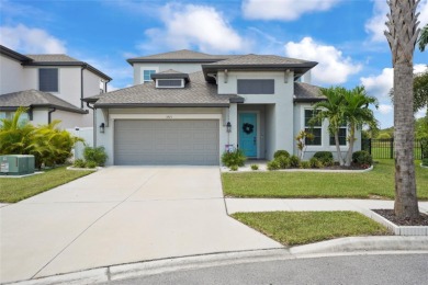 (private lake, pond, creek) Home For Sale in Sarasota Florida