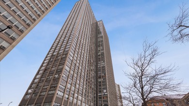 Lake Condo For Sale in Chicago, Illinois