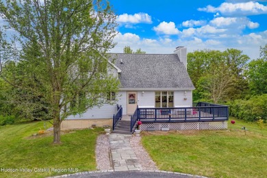 Welcome to easy living in the desirable Sleepy Hollow Lake - photo 2