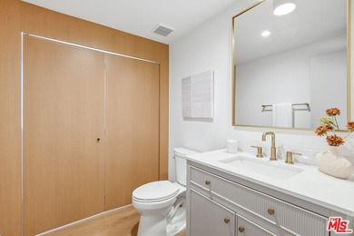 Extensively renovated and just completed 3 bedroom, 2.5 bathroom - photo 24