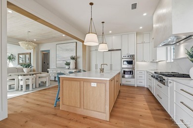 Located on Pensacola Bay, this fabulous residence features three - photo 24