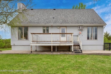 Welcome to easy living in the desirable Sleepy Hollow Lake - photo 4