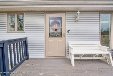 Welcome to easy living in the desirable Sleepy Hollow Lake - photo 6