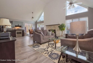 Welcome to easy living in the desirable Sleepy Hollow Lake - photo 10