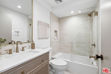 Extensively renovated and just completed 3 bedroom, 2.5 bathroom - photo 38