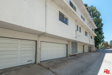 Extensively renovated and just completed 3 bedroom, 2.5 bathroom - photo 42