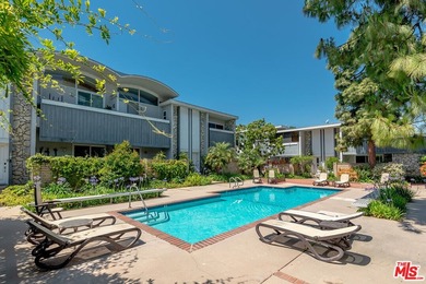 Extensively renovated and just completed 3 bedroom, 2.5 bathroom - photo 48