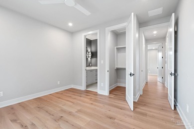 Located on Pensacola Bay, this fabulous residence features three - photo 52