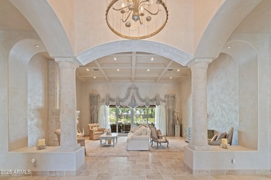 Nestled in the coveted heart of Paradise Valley, this - photo 4