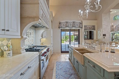 Nestled in the coveted heart of Paradise Valley, this - photo 8