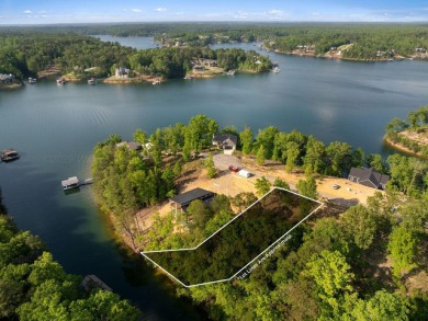 Great waterfront lot located in the up-and-coming Grand Vista - photo 1