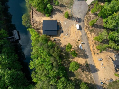 Great waterfront lot located in the up-and-coming Grand Vista - photo 2