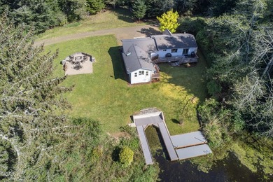 Looking for a home on the lake you can use for the whole family? - photo 2