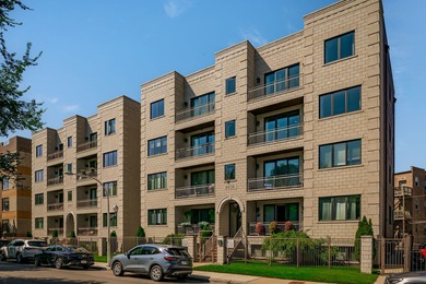 Lake Michigan - Cook County Condo Active Under Contract in Chicago Illinois