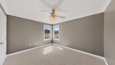 Exceptional 2-story home in desirable Scenic Oaks SW with - photo 25