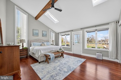 Welcome to the pinnacle of waterfront living in Cove Creek - photo 25