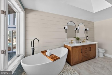 Welcome to the pinnacle of waterfront living in Cove Creek - photo 28