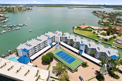 Experience Paradise here at Grand Bay! It is rare that one of - photo 4