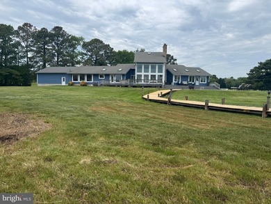 Welcome to the pinnacle of waterfront living in Cove Creek - photo 48