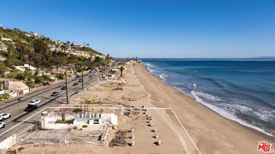 La Costa Beach building opportunity. Green Stamped plans in hand - photo 6