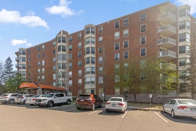 Welcome to Unit#508 at Kenwood Isles, a premier 55+ community! - photo 1