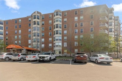 Welcome to Unit#508 at Kenwood Isles, a premier 55+ community! - photo 2