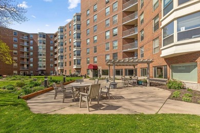 Welcome to Unit#508 at Kenwood Isles, a premier 55+ community! - photo 3