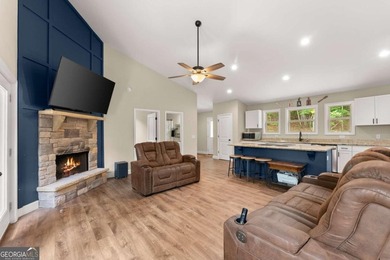 Welcome to your North Georgia retreat! Nestled on 1.49 private - photo 11