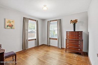 Charming Murray Hill home in a highly desirable, family-friendly - photo 13