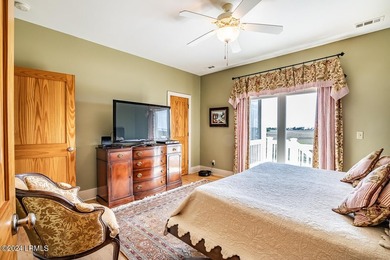 Must-See Harbor Island Gem! Welcome to your dream coastal - photo 26