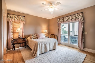 Must-See Harbor Island Gem! Welcome to your dream coastal - photo 35
