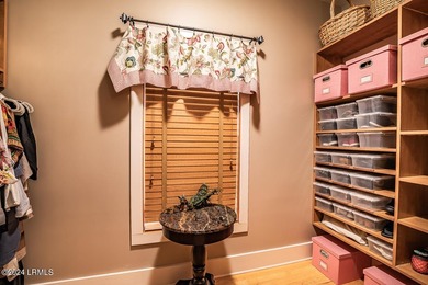 Must-See Harbor Island Gem! Welcome to your dream coastal - photo 36