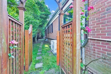 Magnificent sprawling ranch located in the prestigious - photo 37