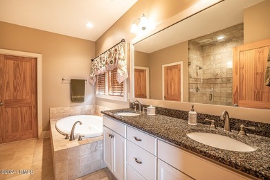 Must-See Harbor Island Gem! Welcome to your dream coastal - photo 38