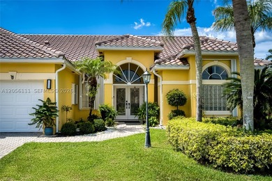 Beautifully renovated single-family home offering the perfect - photo 44