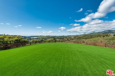 Prepared to be enchanted by the allure of The Green Acre Ranch! - photo 7
