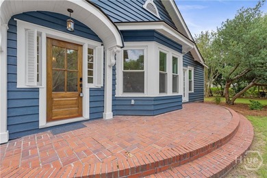 Built in 1921, this classic Gordonston Craftsman has been - photo 3