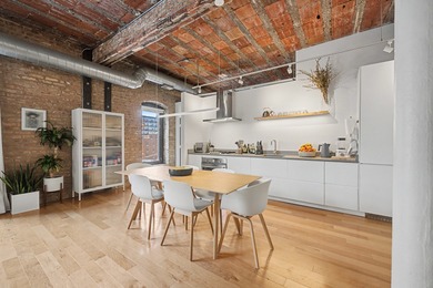 Welcome to this rarely available one-bedroom loft in the iconic