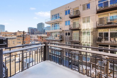 Welcome to this rarely available one-bedroom loft in the iconic