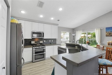 Welcome to Willoughby Glen - a charming gated community in the - photo 16