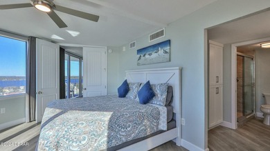 PRICED TO SELL, Coastal living with its breathtaking ocean and - photo 20