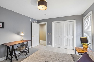 Gorgeous filled with natural light and move in ready, this - photo 30