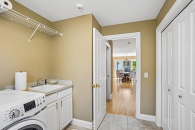 Gorgeous filled with natural light and move in ready, this - photo 39