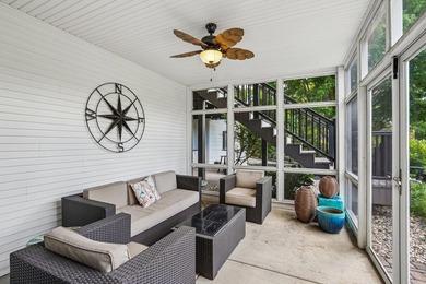 Gorgeous filled with natural light and move in ready, this - photo 40