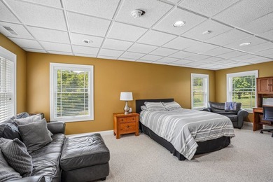 Gorgeous filled with natural light and move in ready, this - photo 44